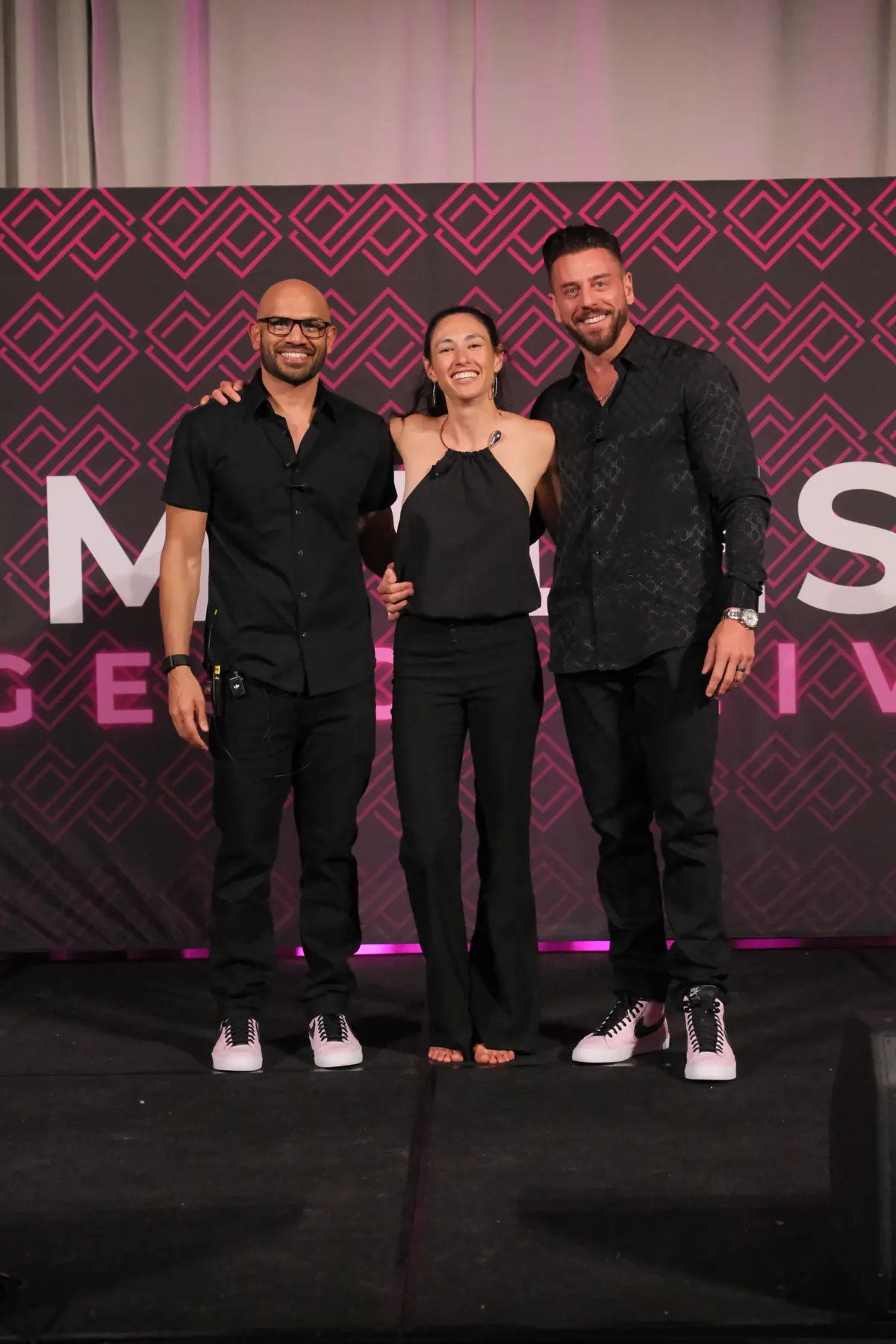 An award moment at Limitless Agency Live